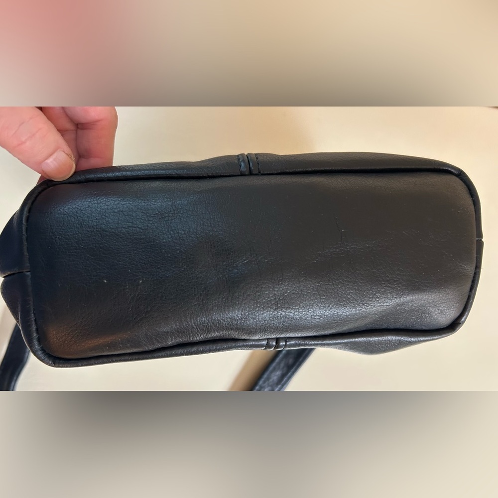 Blue Victoria Leather Co. crossbody/shoulder bag, made in USA - Picture 5 of 10